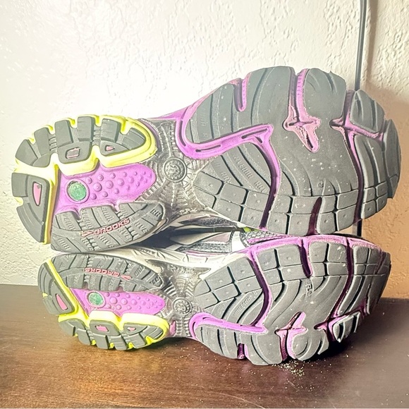 Brooks Ravenna 4 Purple Black  Athletic Running Shoes Sneakers Women's - Picture 11 of 11